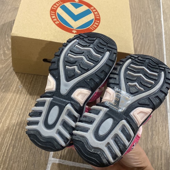 Baby girl shoes - Picture 2 of 4